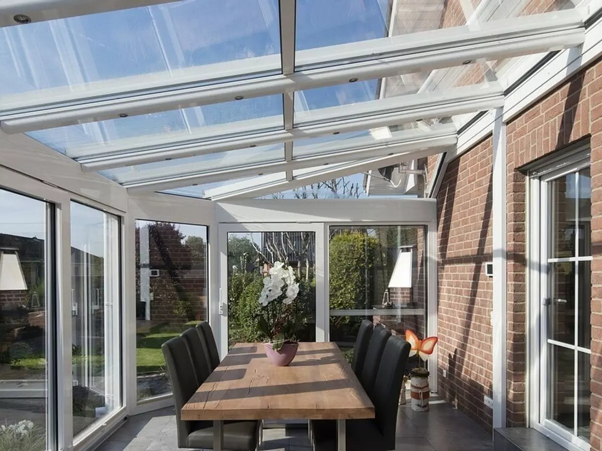 Polycarbonat tag til veranda eller terrasse: Valg af materialer og installationsfunktioner 7903_11