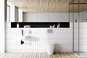 Кой таван е по-добре да се направи в банята: 7 практически материали 7919_1