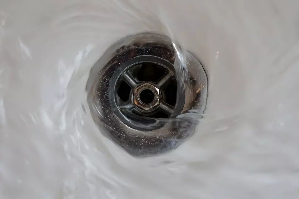 Υδραυλική κουζίνα: καλωδίωση σωλήνων και σύνδεση λυμάτων 8110_12