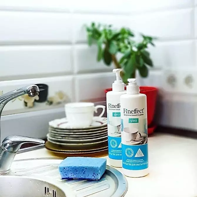 Fără grăsime: 7 modalități simple și rapide de a curăța capota în bucătărie 8164_13
