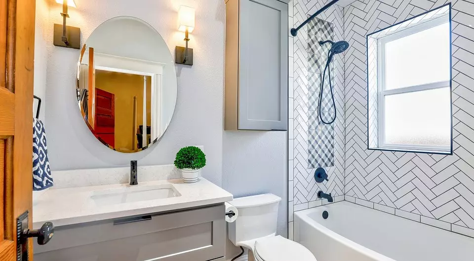 כיצד לשמור על תיקונים וסידור של חדר האמבטיה: 6 רעיונות עבודה