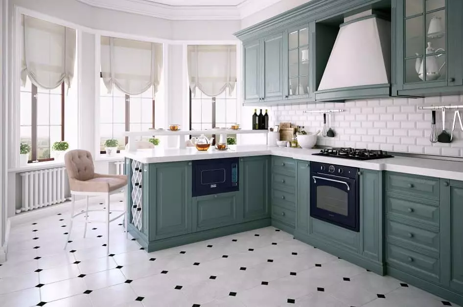 چگونه برای ایجاد یک طراحی آشپزخانه روشن از رنگ فیروزه ای و جلوگیری از خطاها؟ 8228_37