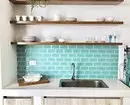 چگونه برای ایجاد یک طراحی آشپزخانه روشن از رنگ فیروزه ای و جلوگیری از خطاها؟ 8228_87