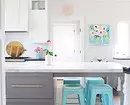 Ինչպես ստեղծել փիրուզագույն գույնի պայծառ խոհանոցի ձեւավորում եւ կանխել սխալները: 8228_95
