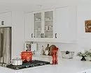 Bright kitchen in classic style: how to create an interior that does not complicate 8253_128