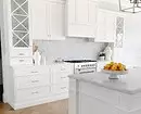 Ryški virtuvė klasikiniu stiliumi: kaip sukurti interjerą, kuris nekliudo 8253_76