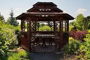 5 ბიუჯეტის იდეები Arbor Arbor- ისთვის Mangal- ით 8259_1