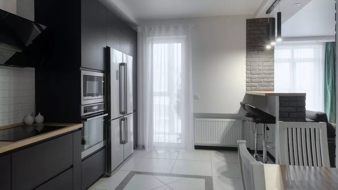 سیاہ اور سفید باورچی خانے کے ڈیزائن: 80 متضاد اور بہت سجیلا خیالات 8339_10