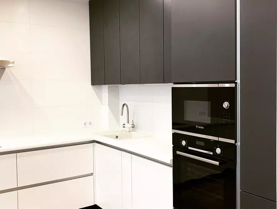 سیاہ اور سفید باورچی خانے کے ڈیزائن: 80 متضاد اور بہت سجیلا خیالات 8339_138