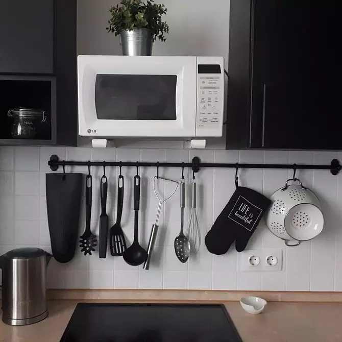 طراحی آشپزخانه سیاه و سفید: 80 کنتراست و ایده های بسیار شیک 8339_55