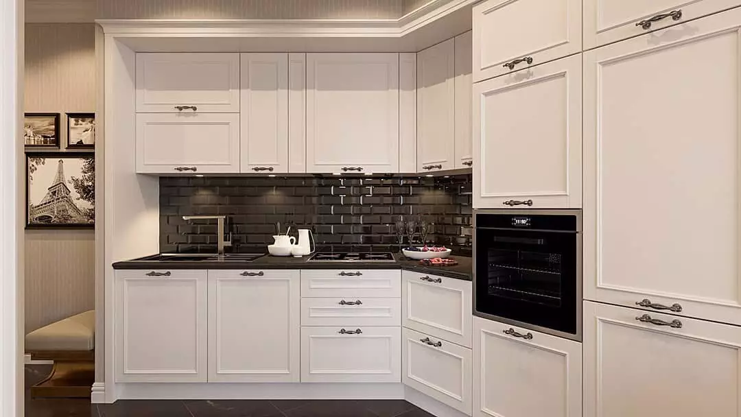 काळा आणि पांढरा स्वयंपाकघर डिझाइन: 80 विरोधाभास आणि अतिशय स्टाइलिश कल्पना 8339_73