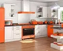 Pomarańczowa kuchnia we wnętrzu: Demontujemy profesjonalistów, minusów i udanych kombinacji kolorów 8372_20
