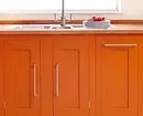 Cociña laranxa no interior: desmontamos os pros, contras e combinacións de cores exitosas 8372_40