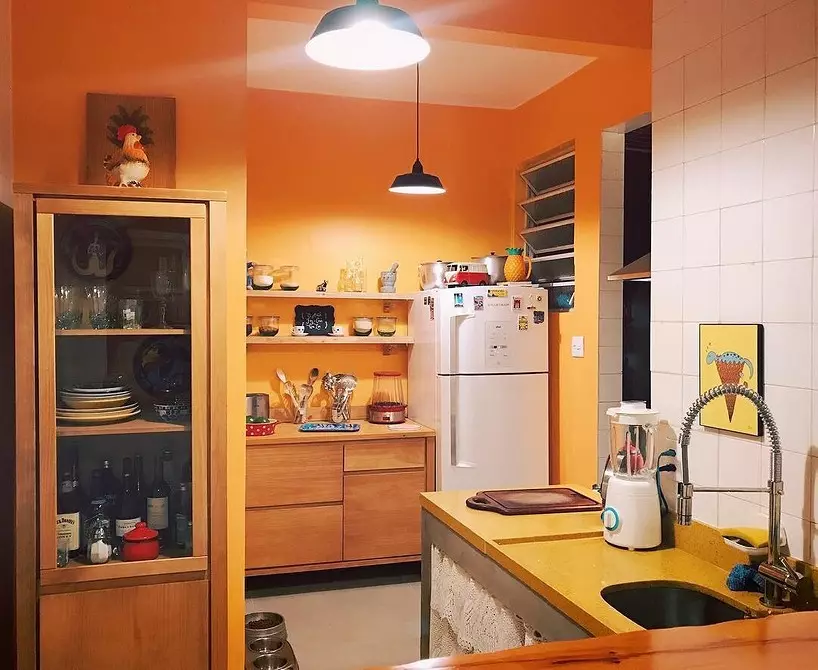 Narandžasta kuhinja u unutrašnjosti: Rastavljamo prednosti, kongresiva i uspješne kombinacije boja 8372_50