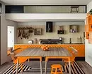 インテリアのオレンジ色のキッチン：私たちは長所、短所、そして成功した色の組み合わせを分解する 8372_58