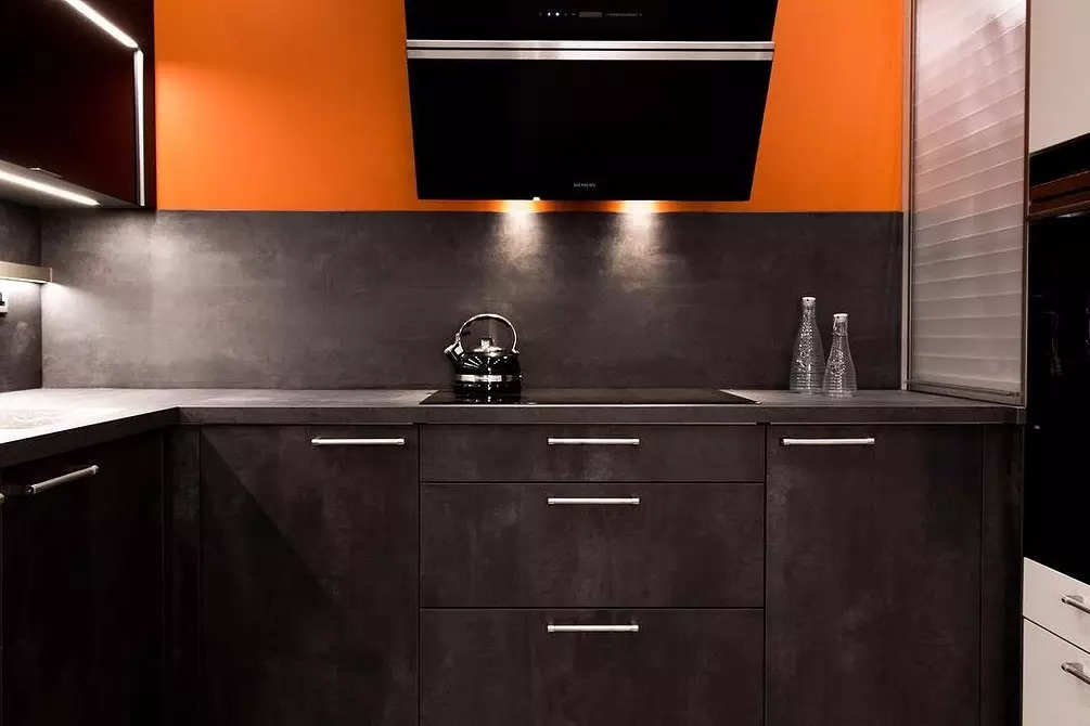 Orange kitchen in the interior: We disassemble the pros, cons and successful color combinations 8372_75