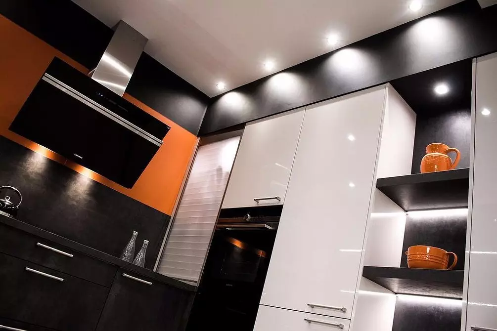 内部的橙色厨房：我们拆卸优点，缺点和成功的颜色组合 8372_77