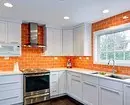 内部的橙色厨房：我们拆卸优点，缺点和成功的颜色组合 8372_97