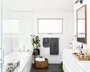 55 Krásna kúpeľňa interiéry s bielymi dlaždicami 8406_40