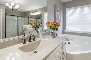 Bathroom In Classic Style: Serişteyên ji bo sêwiranê û 65 nimûneyên sêwirana bedew 8426_1