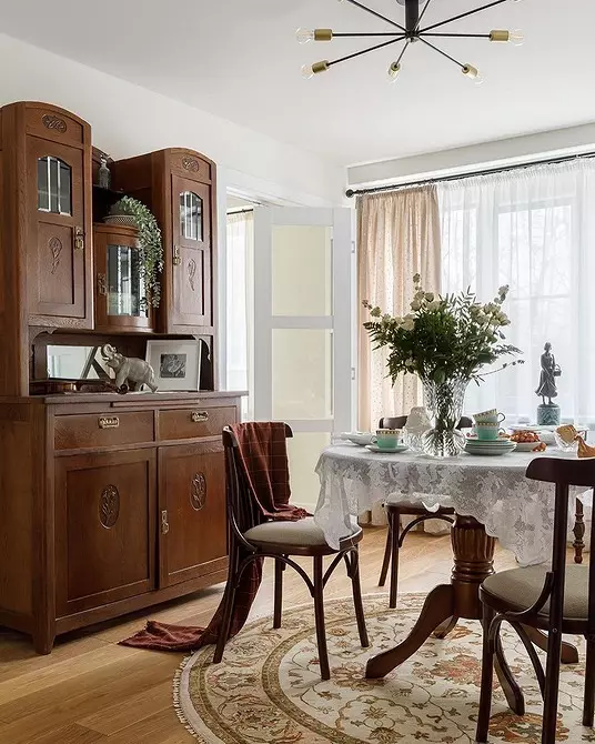 12 Dzīvojamās istabas Hruščovā ar brīnišķīgu dizainu 8436_95