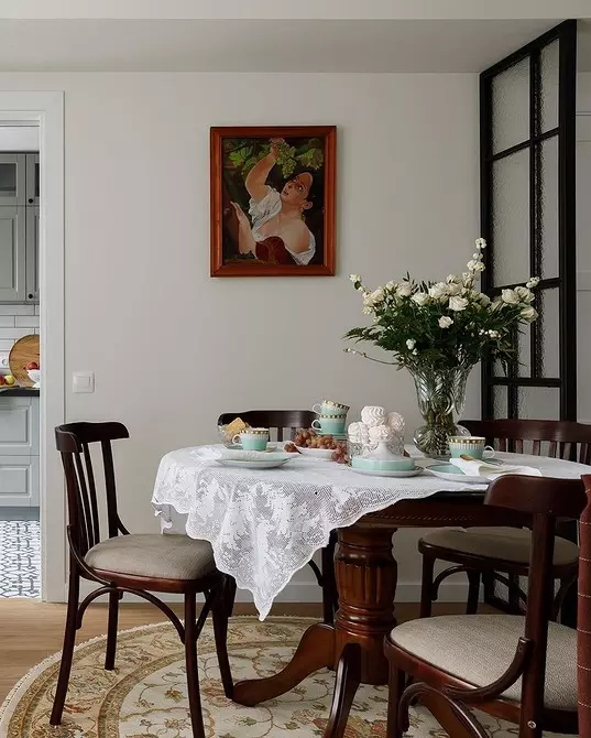12 Dzīvojamās istabas Hruščovā ar brīnišķīgu dizainu 8436_99