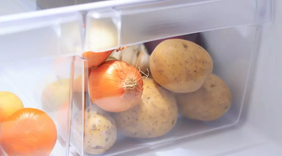 Kā un kur uzglabāt kartupeļus dzīvoklī, lai tas nebūtu bojāts: 5 idejas un noteikumi