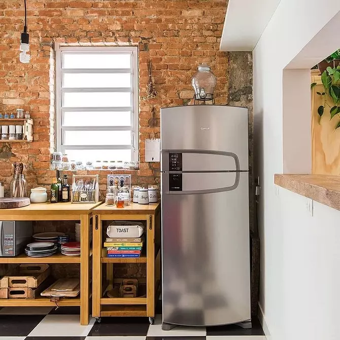 70 + кујна-дневна соба дизајн идеи во мансарда стил - фотографии на вистински ентериери и совети 8450_159