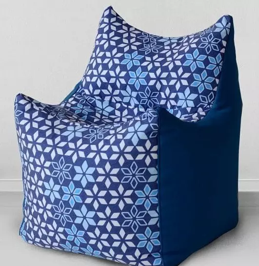 Од изборот на ткаенина за полнење: како да се шие торба на стол со различни форми 8466_70