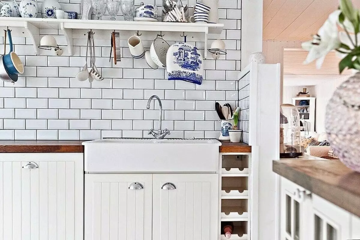 75+ Idea Reka Bentuk Dapur dalam Gaya Rustic - Foto Interior dan Tips Sebenar 8470_70
