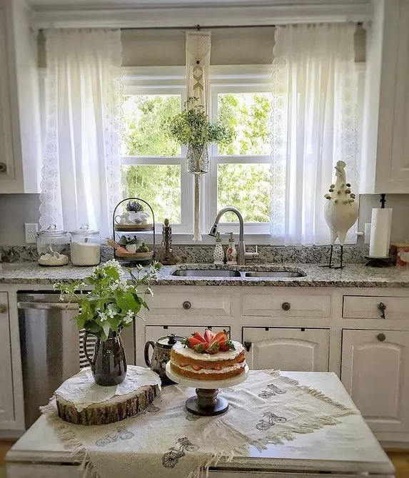 75+ kuchyně design nápady v rustikálním stylu - Fotografie skutečných interiérů a tipů 8470_89