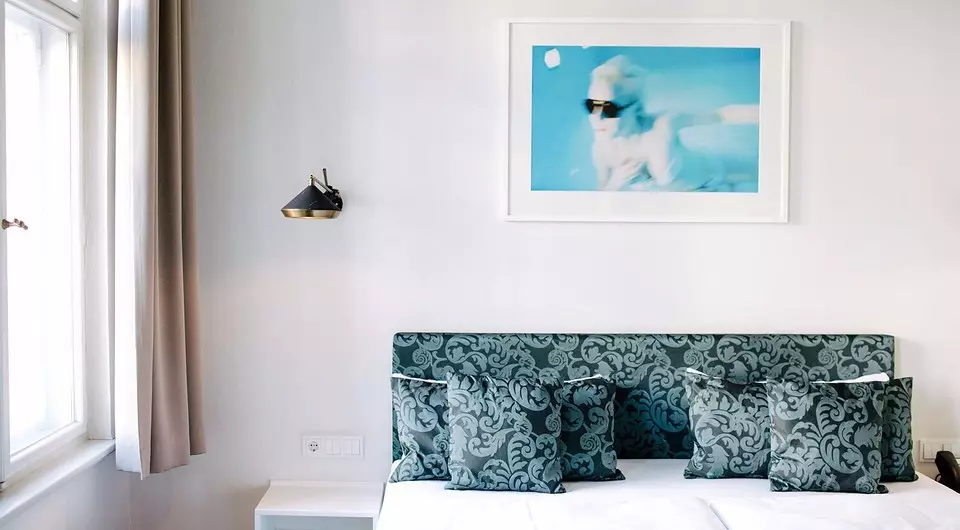 Dekorasi Tempat Tidur Headboard: 11 Ide Cantik dan Tidak Biasa