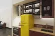 วิธีการป้อนตู้เย็นสีในห้องครัวภายใน: 9 ตัวเลือกที่มีสไตล์