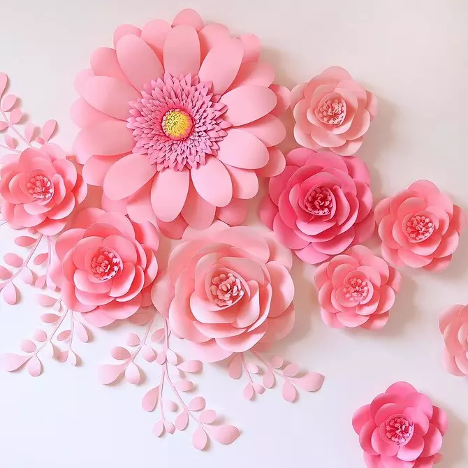 4 façons simples de faire des fleurs de papier sur le mur 8585_9
