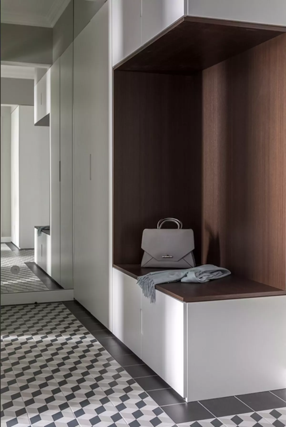 Salón de entrada en estilo moderno: unha solución elegante e fermosa para calquera cadrado 859_44