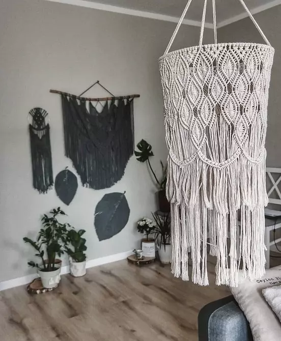 A függönyöktől a bútoroktól: 13 változata Macrame Decor 8603_22