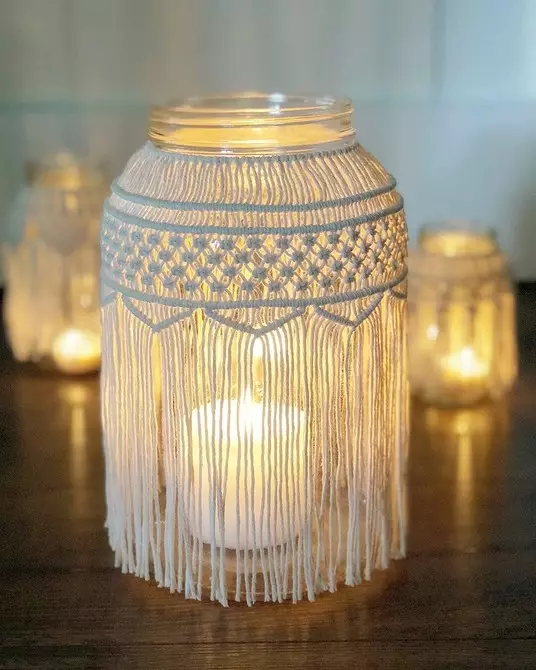 Mula sa mga kurtina hanggang sa muwebles: 13 variant ng Macrame Decor 8603_238