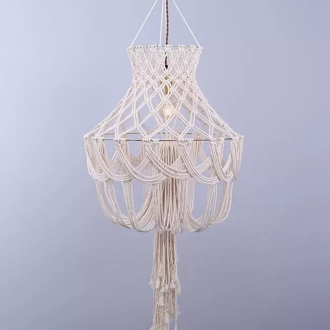 پردے سے فرنیچر سے: Macrame سجاوٹ کے 13 متغیرات 8603_30