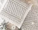 Vu Riddoen op Miwwelen: 13 Variantéiten vu Macrame Decor 8603_67