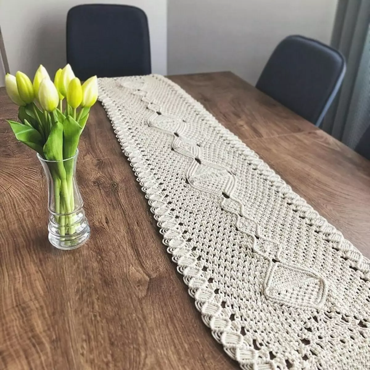 Vu Riddoen op Miwwelen: 13 Variantéiten vu Macrame Decor 8603_83