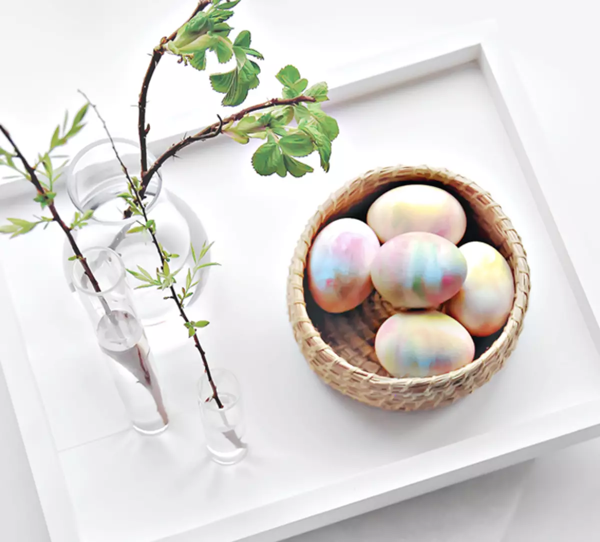 Okraševanje hiše Velikonočne jajca: 8 zabavne in ustvarjalne ideje 8660_22