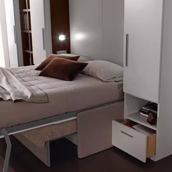Bed embedded në një dollap: objekt funksional mobilje ose blerje të padobishme? 8747_22