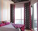Mes atkreipiame miegamojo dizainą su ruožų lubomis: patarimai ir 50 pavyzdžių 8872_57