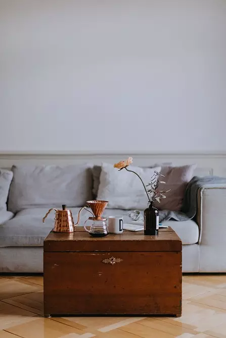 Hoe meubels in de woonkamer plaatsen: een eenvoudige instructie en 70+ Photoy 8916_77