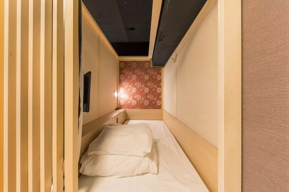 9 Neočekávané nápady pro úsporný prostor Spied v japonských hotelech 8924_41