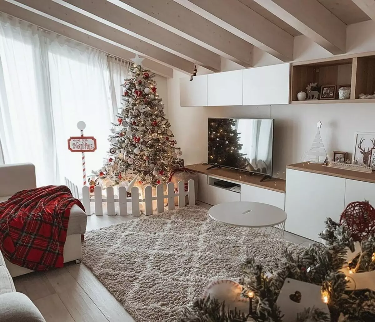 Come decorare l'albero di Natale per il nuovo anno 2021: Tendenze e idee 895_29