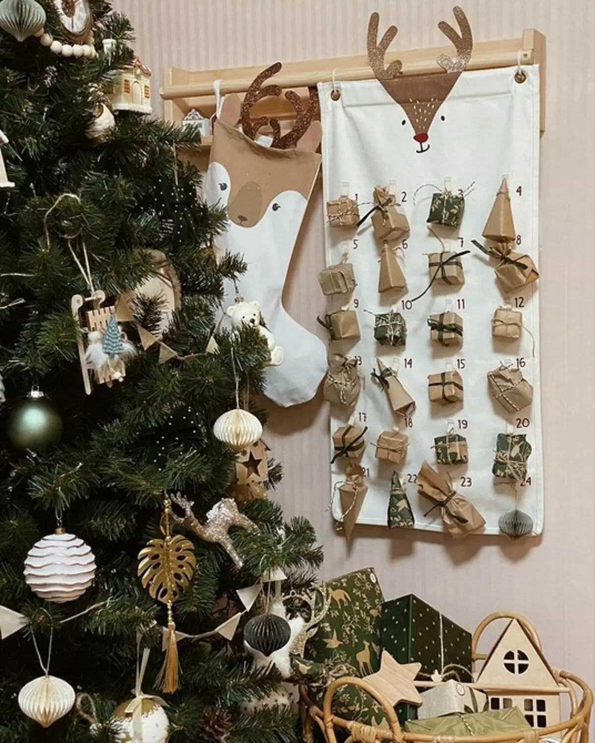 How to decorate the Christmas tree for the new year 2021: Trends and ideas 895_61