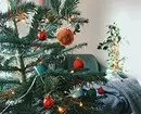 Como decorar a árvore de natal para o ano novo 2021: tendências e idéias 895_79