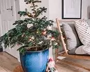 Como decorar a árvore de natal para o ano novo 2021: tendências e idéias 895_81