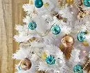 Como decorar a árvore de natal para o ano novo 2021: tendências e idéias 895_96